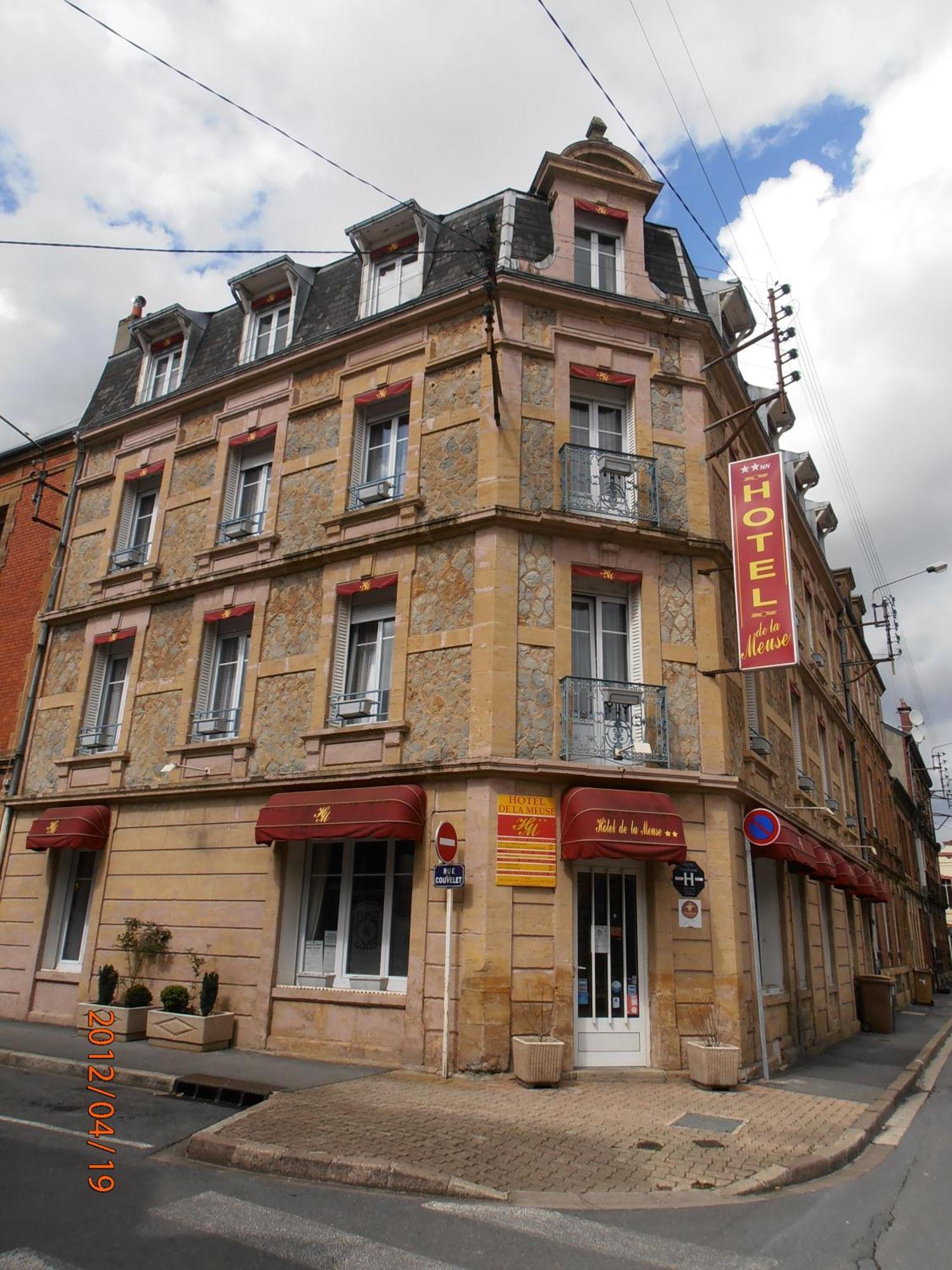 Hotel De La Meuse ชาร์เลอวิลล์-เมซิแยร์ ภายนอก รูปภาพ